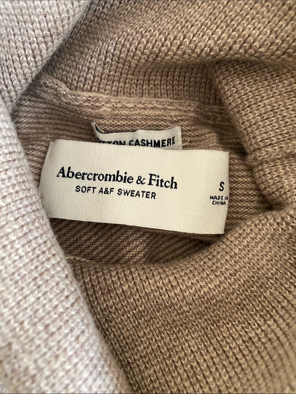 Abercrombie & Fitch Cotton Cashmere Turtleneck Sweater - Picture 4 of 4